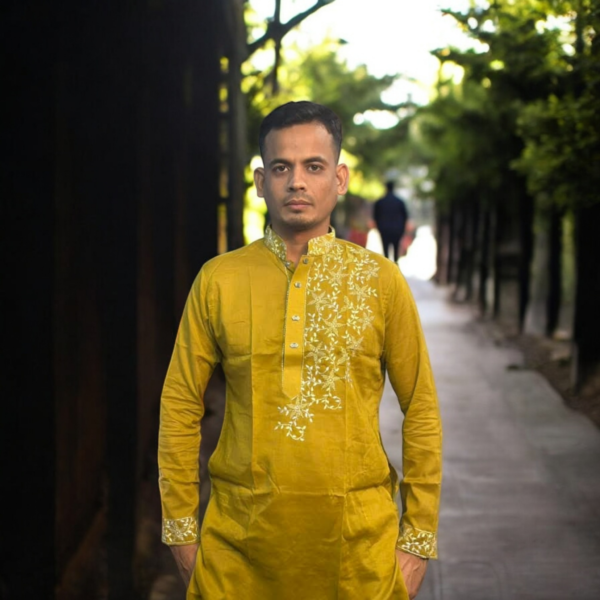হাতের কাজ করা পাঞ্জাবী -সম্পূর্ণ ইউনিক ডিজাইন।