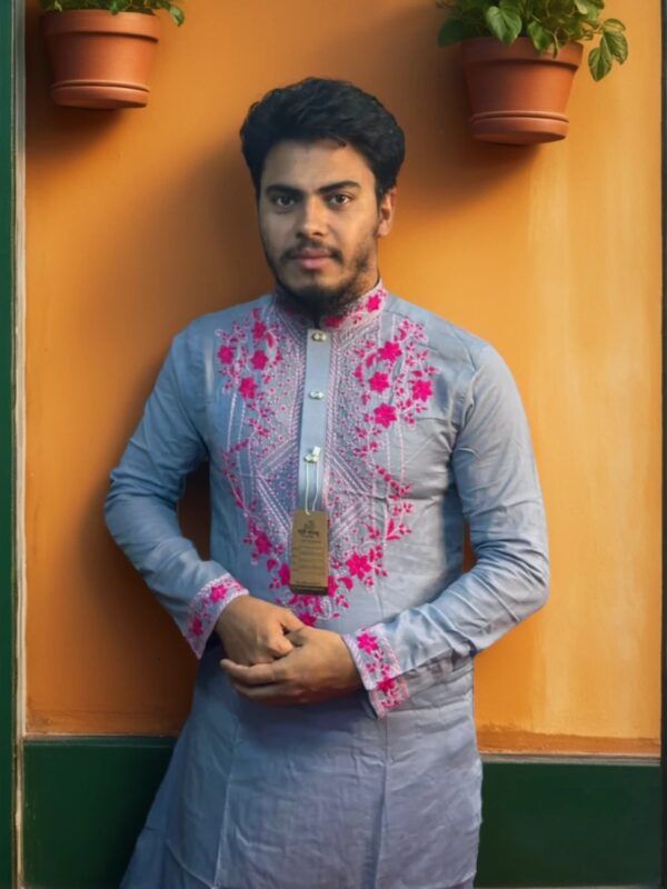 হাতের কাজ করা পাঞ্জাবী -সম্পূর্ণ ইউনিক ডিজাইন।