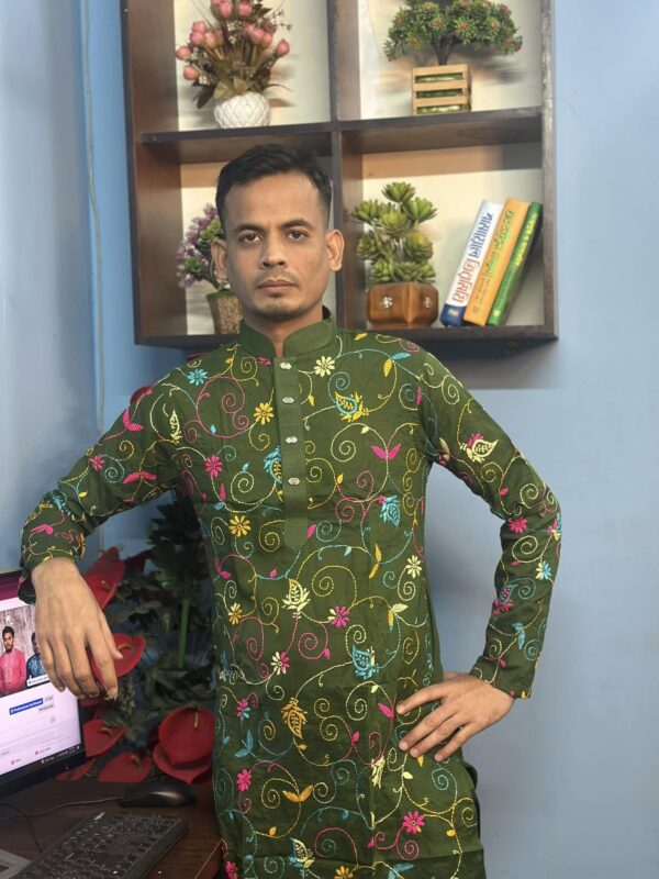হাতের কাজ করা পাঞ্জাবী -সম্পূর্ণ ইউনিক ডিজাইন।