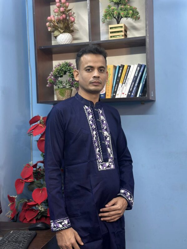 হাতের কাজ করা পাঞ্জাবী -সম্পূর্ণ ইউনিক ডিজাইন।