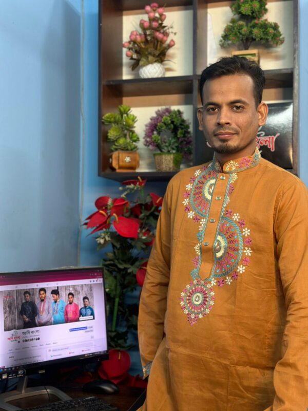 হাতের কাজ করা পাঞ্জাবী -সম্পূর্ণ ইউনিক ডিজাইন।